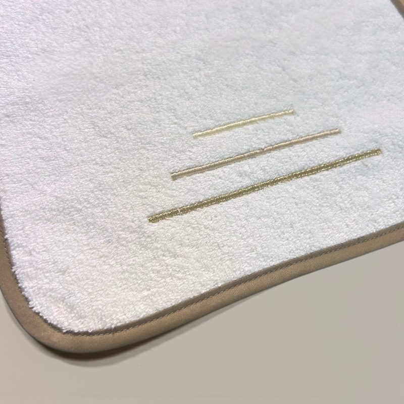 giulia mani dettaglio